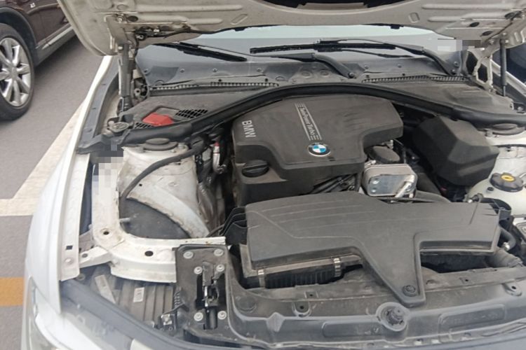Used BMW 3 Series 2014 320Li Fashion Model Engine Bay Right