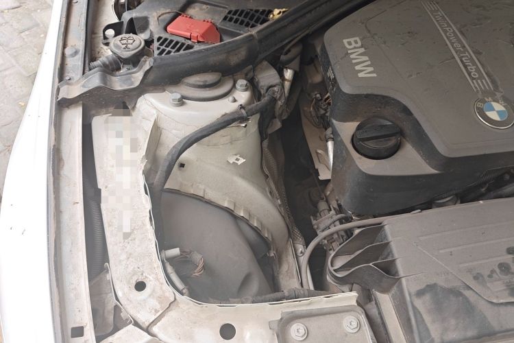 Used BMW 3 Series 2014 328Li Fashion Model Engine Bay Right