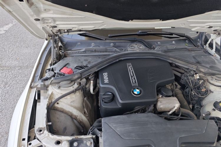 Used BMW 3 Series 2014 320Li Fashion Model Engine Bay Right