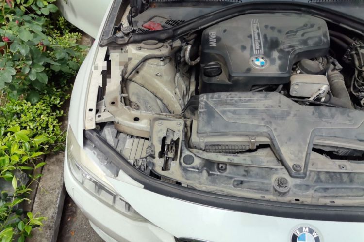 Used BMW 3 Series 2014 328Li Luxury Design Package Engine Bay Right