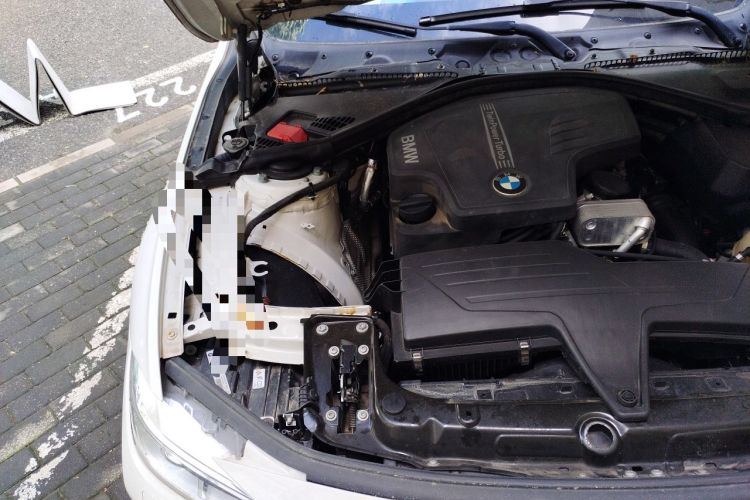 Used BMW 3 Series 2014 320i Sport Edition Engine Bay Right