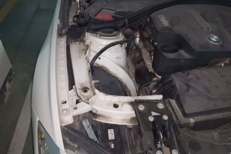 Used BMW 3 Series 2014 320Li Fashion Model Engine Bay Right