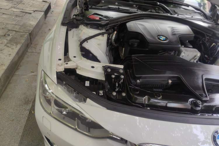 Used BMW 3 Series 2014 320Li Luxury Design Package Engine Bay Right