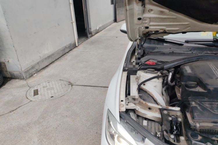 Used BMW 3 Series 2014 320Li Fashion Model Engine Bay Right