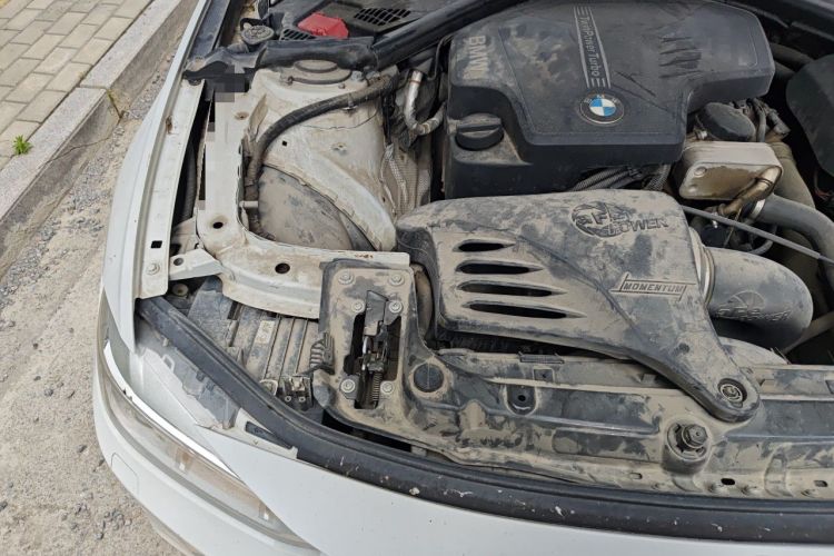 Used BMW 3 Series 2014 328i Sport Design Package Engine Bay Right