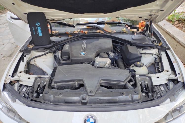 Used BMW 3 Series 2014 320Li Fashion Design Package Engine Bay