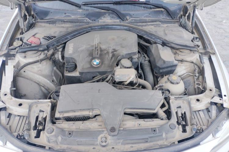 Used BMW 3 Series 2014 320i Sport Edition Engine Bay