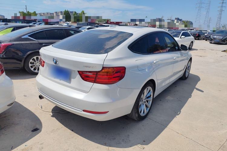 Used BMW 3 Series 2014 320i Sport Design Package Exterior 3