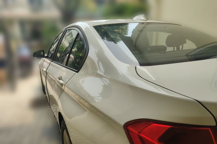 Used BMW 3 Series 2014 320i Sport Edition Exterior 3