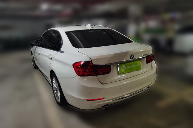 Used BMW 3 Series 2014 320Li Luxury Design Package Exterior 3