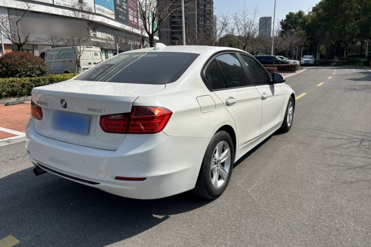 Used BMW 3 Series 2014 320i Sport Edition Exterior 3