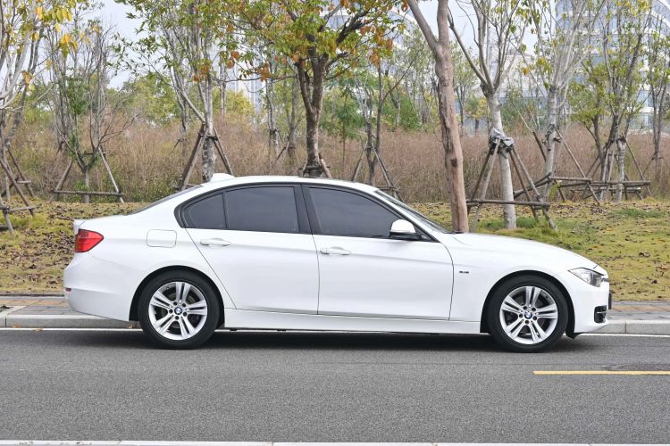 Used BMW 3 Series 2014 328i Sport Design Package Exterior 4