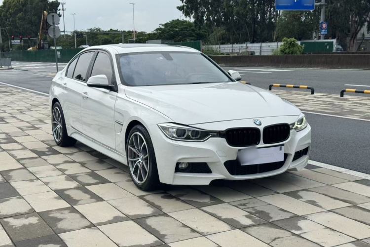 Used BMW 3 Series 2014 320i Sport Edition Exterior 4