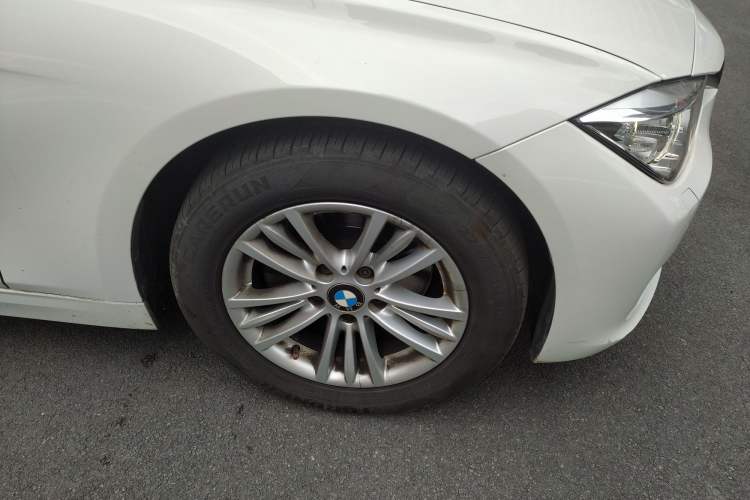 Used BMW 3 Series 2014 320Li Fashion Model Exterior 4