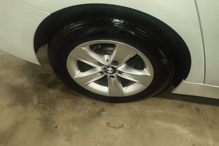 Used BMW 3 Series 2014 320i Sport Edition Exterior 5