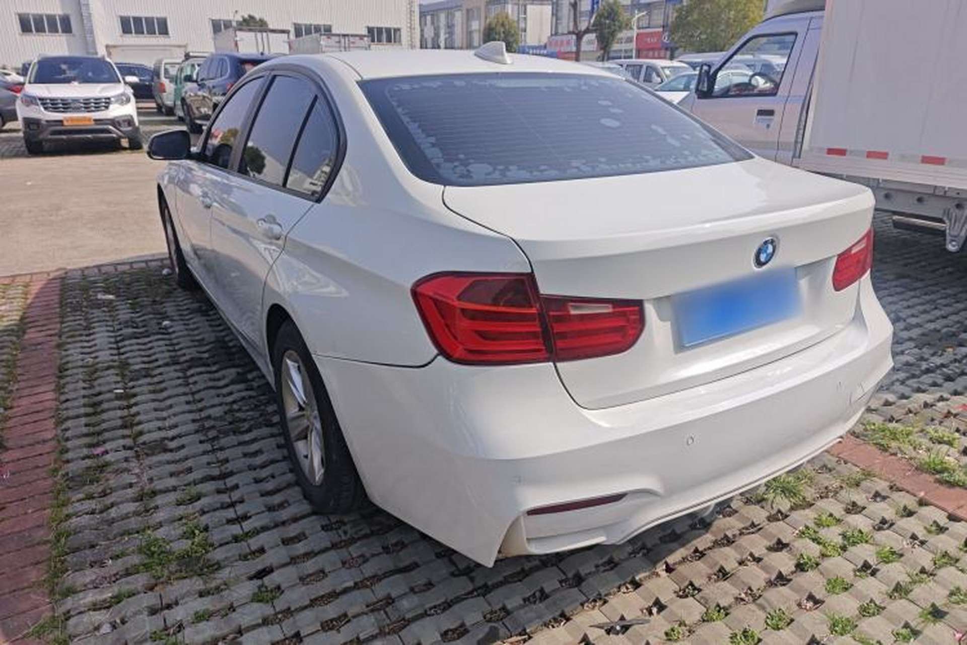 Used BMW 3 Series 2014 320i Sport Edition Exterior 5