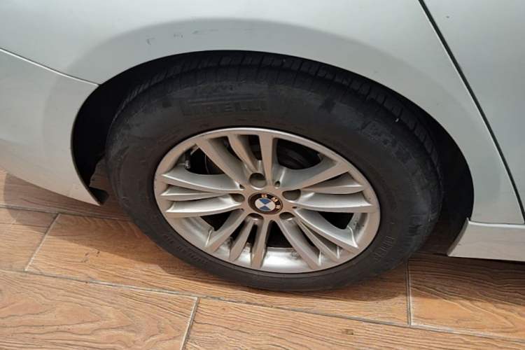 Used BMW 3 Series 2014 320Li Fashion Model Exterior 5