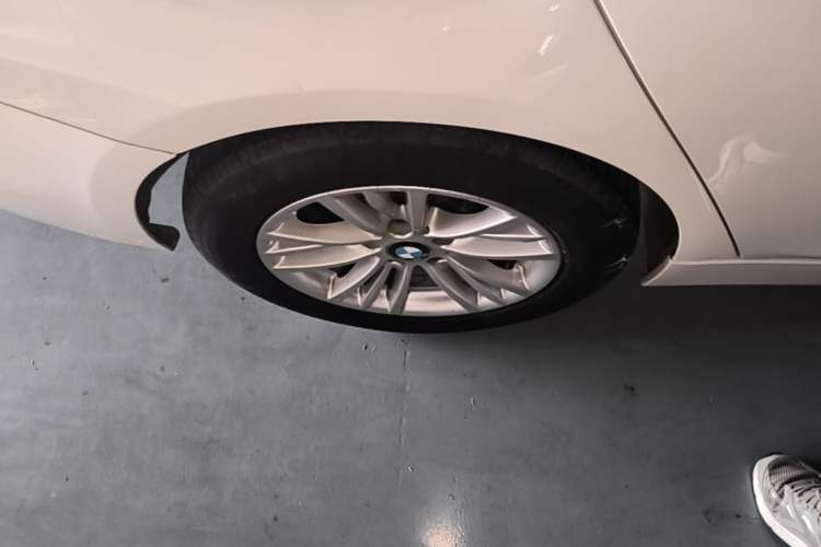 Used BMW 3 Series 2014 320Li Fashion Model Exterior 5