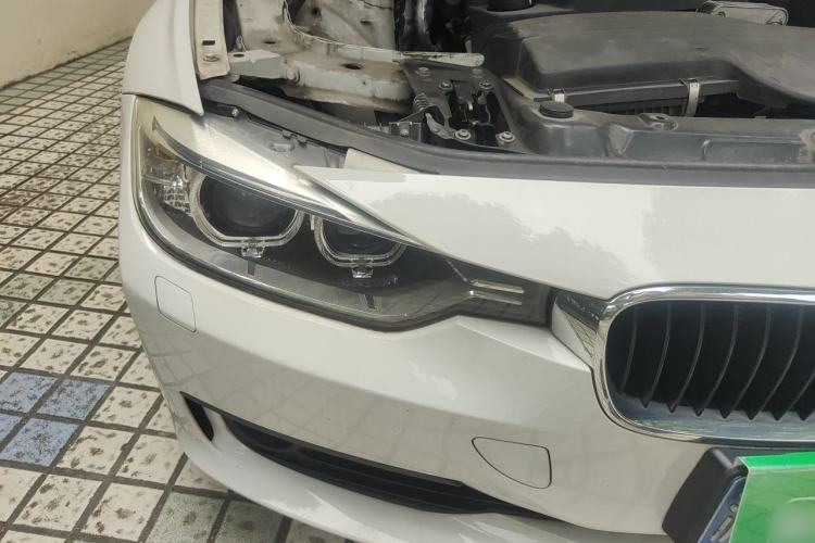 Used BMW 3 Series 2014 320i Sport Edition Exterior 6