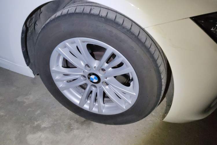 Used BMW 3 Series 2014 320Li Fashion Model Exterior 7