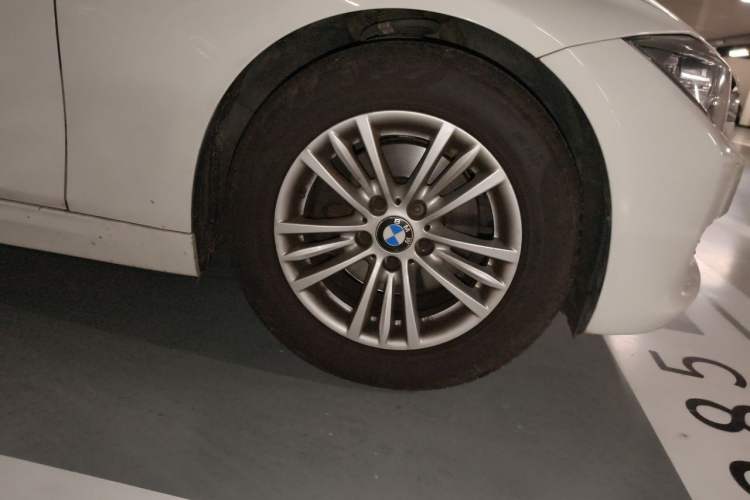 Used BMW 3 Series 2014 320Li Fashion Model Exterior 7
