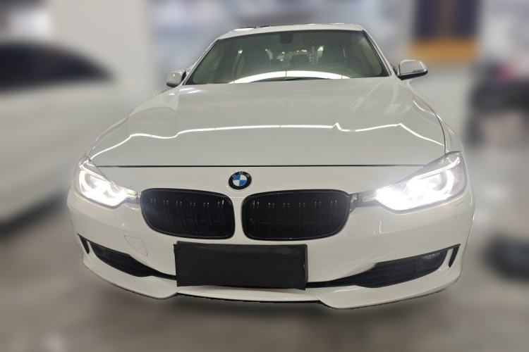 Used BMW 3 Series 2014 320i Sport Edition Front