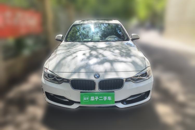 Used BMW 3 Series 2014 320i Sport Design Package Front