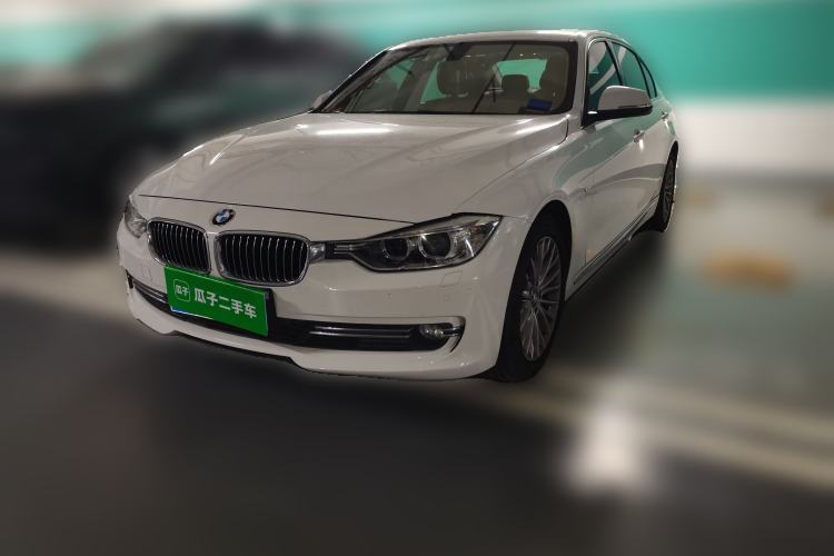 Used BMW 3 Series 2014 320Li Luxury Design Package
