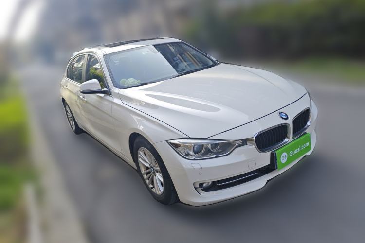 Used BMW 3 Series 2014 320Li Fashion Model Front Right 45 Deg