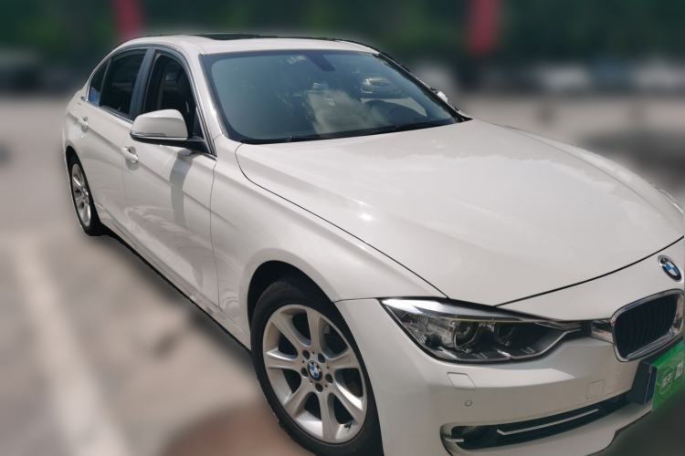 Used BMW 3 Series 2014 328Li Fashion Model Front Right 45 Deg