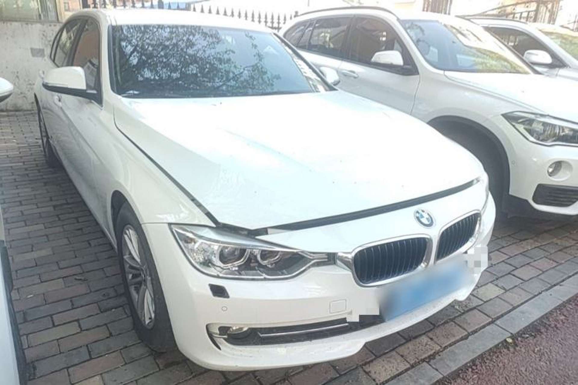 Used BMW 3 Series 2014 320Li Fashion Model Front Right 45 Deg
