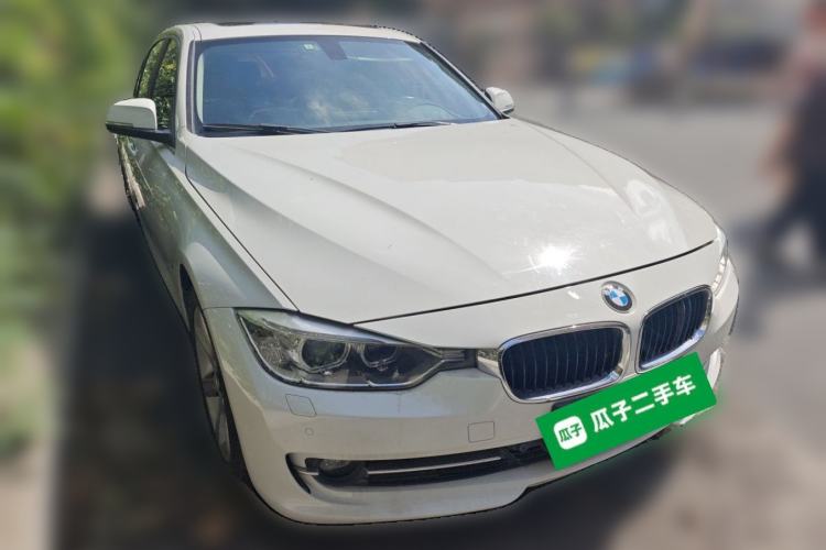 Used BMW 3 Series 2014 328Li Fashion Model Front Right 45 Deg