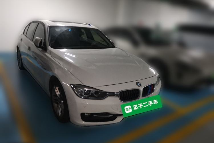 Used BMW 3 Series 2014 328i Sport Design Package Front Right 45 Deg
