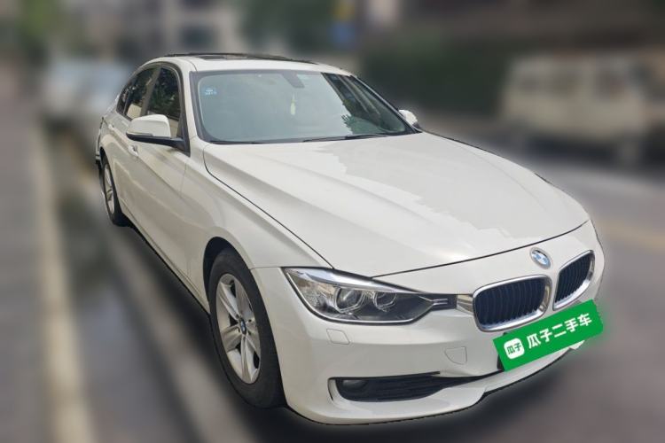 Used BMW 3 Series 2014 320i Sport Edition Front Right 45 Deg