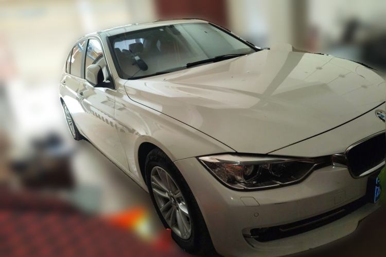 Used BMW 3 Series 2014 320Li Fashion Model Front Right 45 Deg