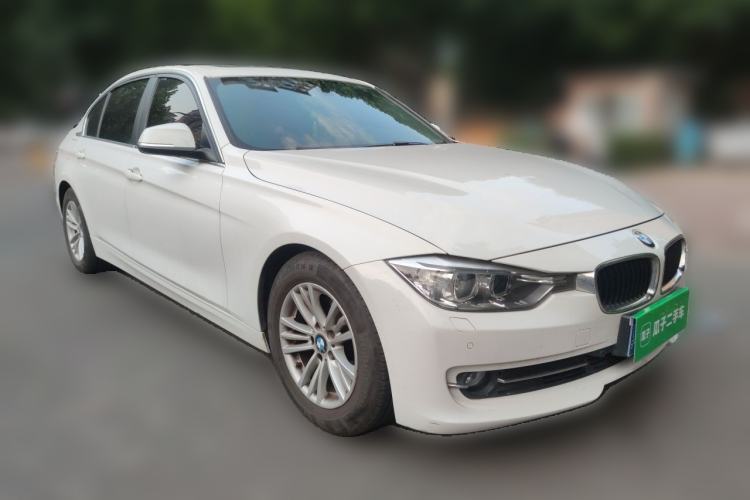 Used BMW 3 Series 2014 320Li Fashion Model Front Right 45 Deg