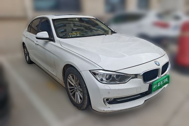 Used BMW 3 Series 2014 320Li Fashion Model Front Right 45 Deg