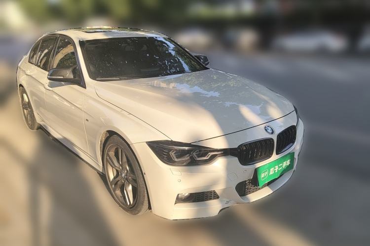 Used BMW 3 Series 2014 328i M Sport Edition Front Right 45 Deg