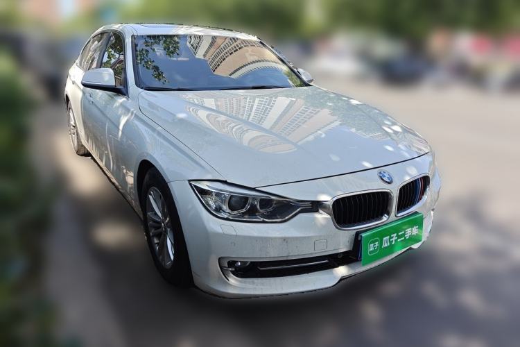 Used BMW 3 Series 2014 320Li Fashion Model Front Right 45 Deg