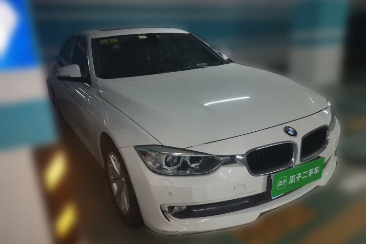 Used BMW 3 Series 2014 320Li Fashion Model Front Right 45 Deg
