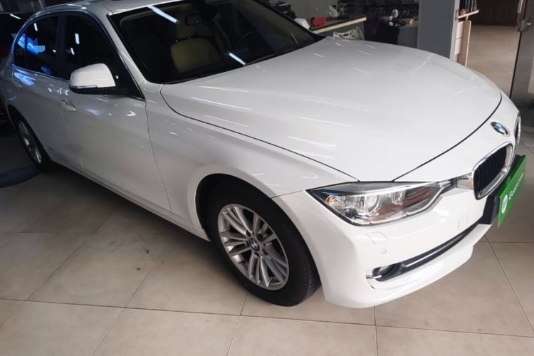 Used BMW 3 Series 2014 320Li Fashion Model Front Right 45 Deg