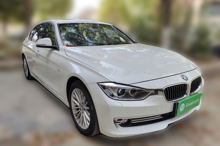 Used BMW 3 Series 2014 320Li Fashion Design Package Front Right 45 Deg