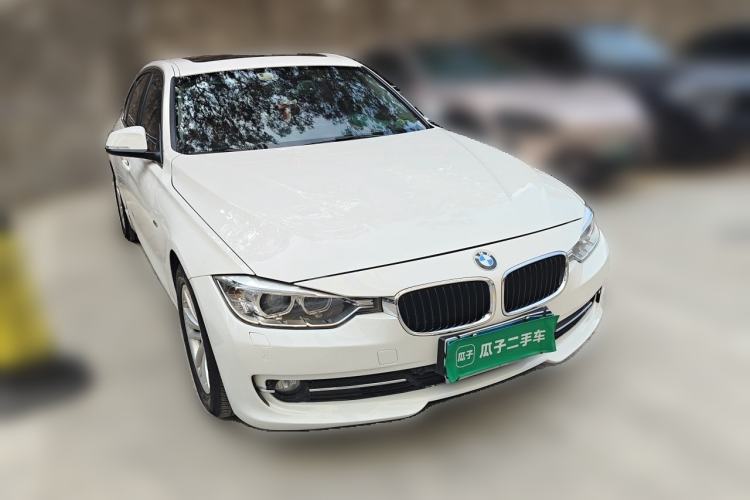 Used BMW 3 Series 2014 320Li Fashion Model Front Right 45 Deg