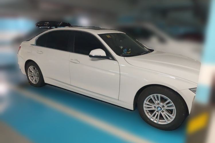 Used BMW 3 Series 2014 320Li Fashion Model Front Right 45 Deg