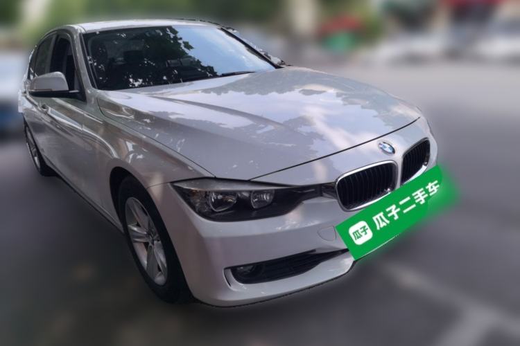 Used BMW 3 Series 2014 320i Active Edition Front Right 45 Deg