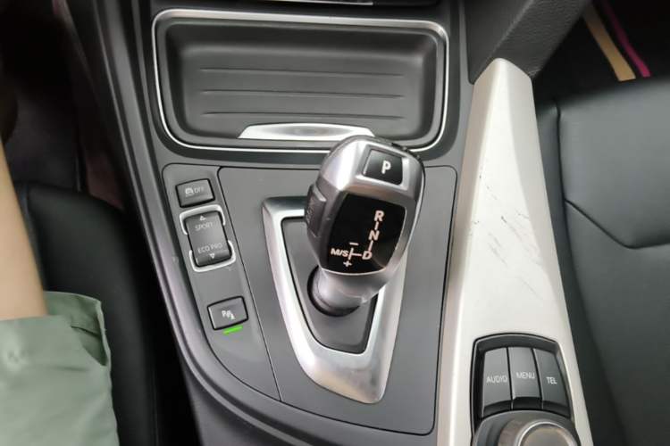 Used BMW 3 Series 2014 320Li Fashion Model Gear Lever