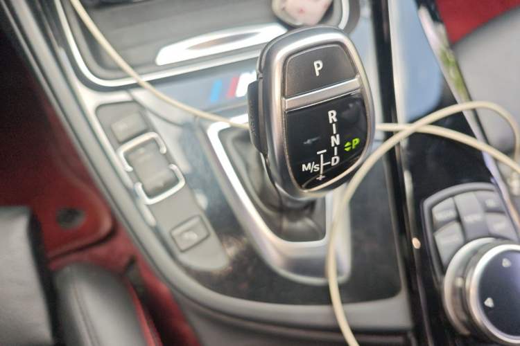 Used BMW 3 Series 2014 328i Sport Design Package Gear Lever