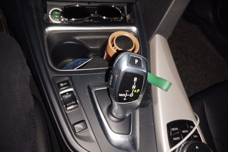 Used BMW 3 Series 2014 320Li Fashion Model Gear Lever