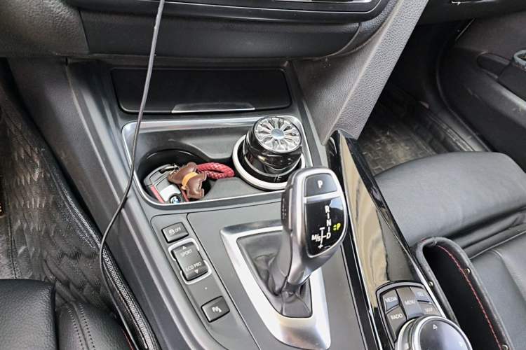 Used BMW 3 Series 2014 328i xDrive Sport Design Package Gear Lever