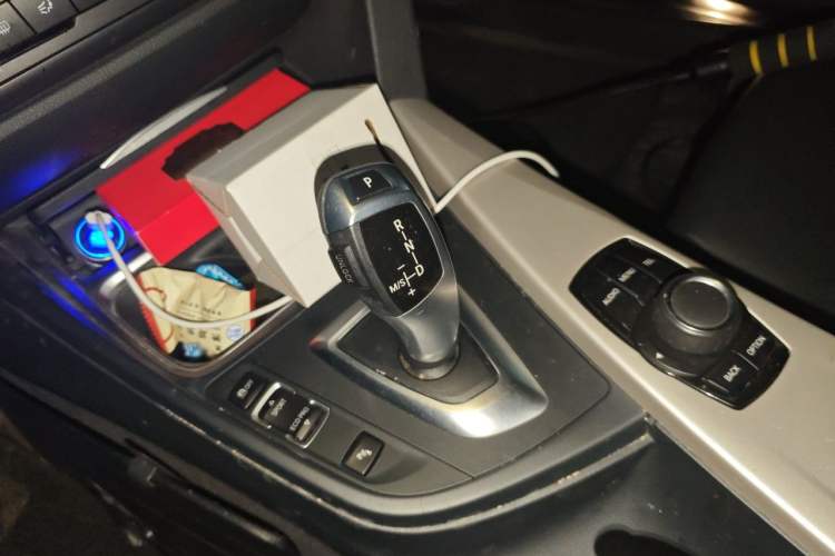 Used BMW 3 Series 2014 320Li Fashion Model Gear Lever